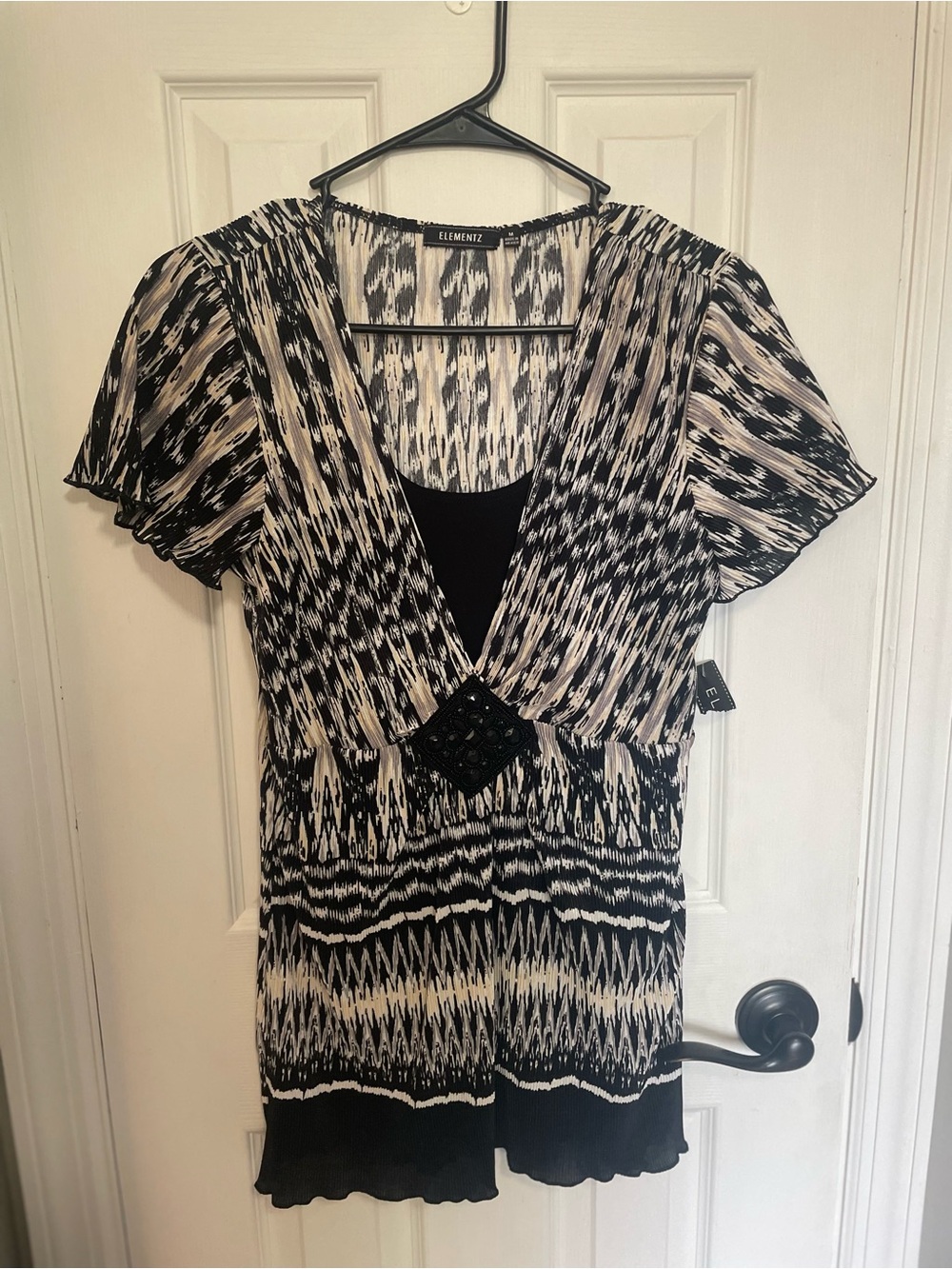 Elementz Black and Cream Graphic V-Neck Tunic with Center Embellishment